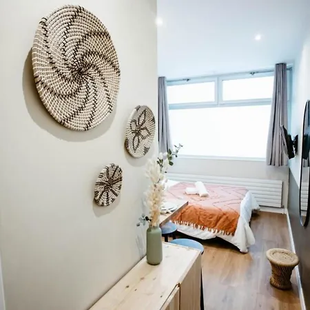 Cosy Next To Paris Монтрёй